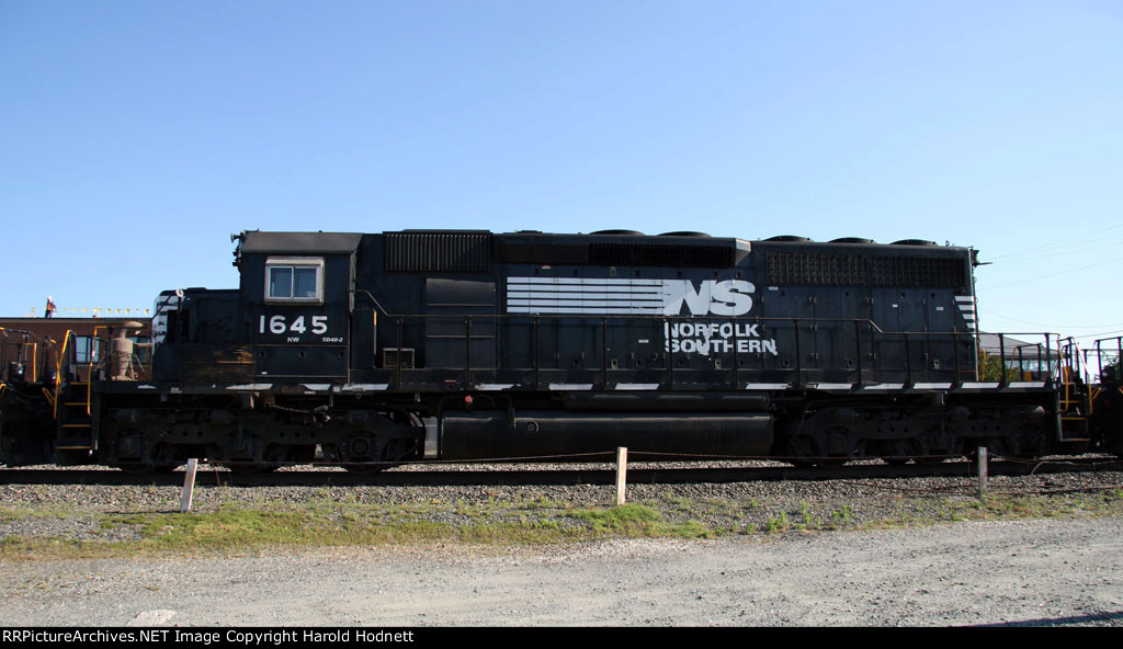 NS 1645